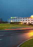 Hotel Exterior Holiday Inn Express Manchester Airport, an IHG Hotel