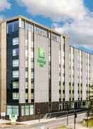 Holiday Inn Manchester Airport, located within 2-minute walk to T2 Holiday Inn MANCHESTER AIRPORT, an IHG Hotel