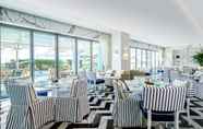 อื่นๆ 5 Vignette Collection TH8 PALM DUBAI BEACH RESORT, an IHG Hotel
