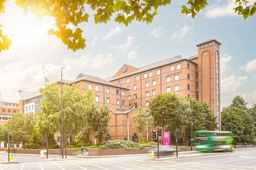 Crowne Plaza LEEDS, an IHG Hotel, 3.732.609 VND