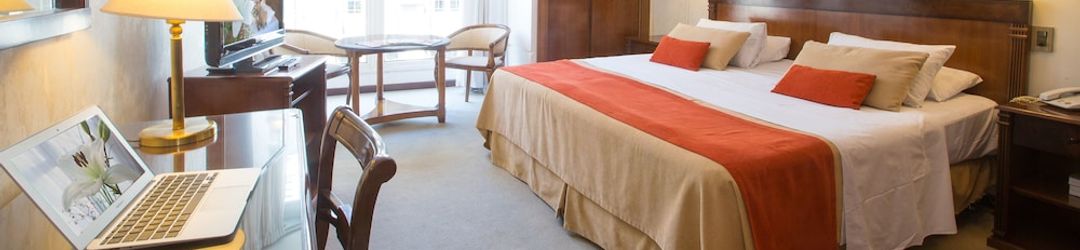 Others Reconquista Plaza