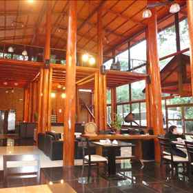 Don Horacio 1, 탄크레두 네베스 다리 호텔