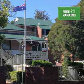 Aabon Holiday Units 1, Hotel England Creek