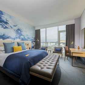 セント・デイビッド 1, ブリンヒルバリーゴルフクラブホテル