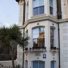 Number One B and B 1, 酒店 唐布里奇和马灵区