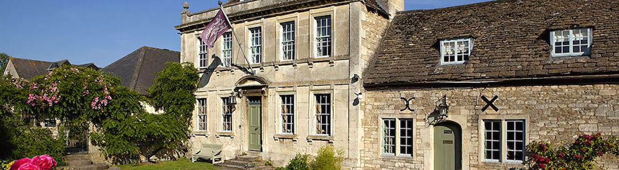 Lain-lain The Old Manor