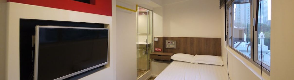 Others Panda s Hostel - Hot Dog Bus