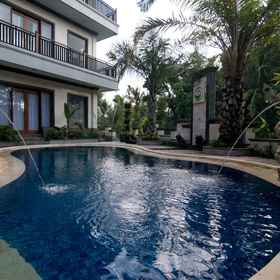 Amoya Inn Boutique Hotel Ubud 1, Hotel Komaneka Fine Art Gallery