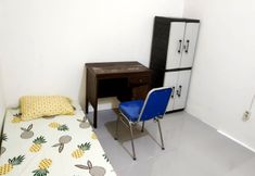 기타 6 Kabin kapsul halte UI Depok