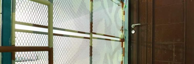 침실 Kabin kapsul halte UI Depok