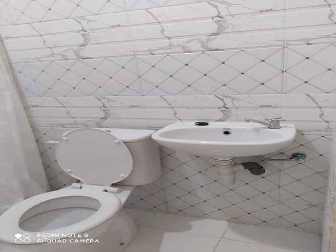 BATHROOM King's Guest House Brebes