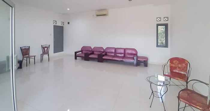 Lobby Wisma Asri Syariah Majalengka