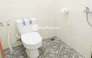 Toilet Kamar 4 Yudi Homestay