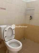 Toilet Kamar 4 Kesuma Residence & Kost