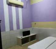 Bedroom 7 Nadiesti Homestay Samarinda Syariah