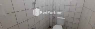 In-room Bathroom 2 Tentrem Syariah Guesthouse