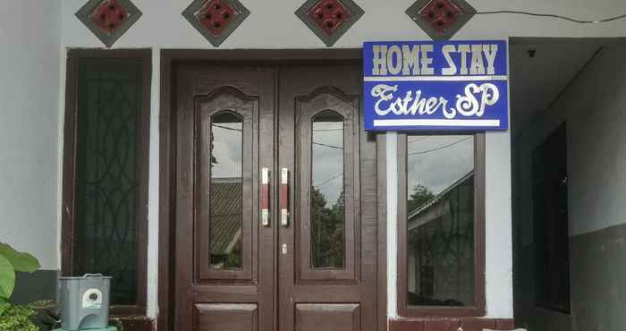 ภายนอกอาคาร Homestay Esther