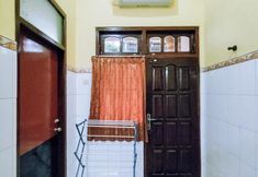 Others 4 Hotel Shinta 1 near Stasiun Kertosono