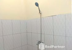อื่นๆ 3 Navisha Guest House Syariah near Exit Tol Batang