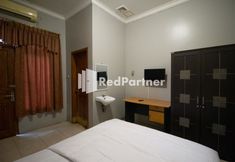 Others 7 De Kost Solo RedPartner