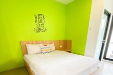 Others Behomy Maxley Lippo Karawaci