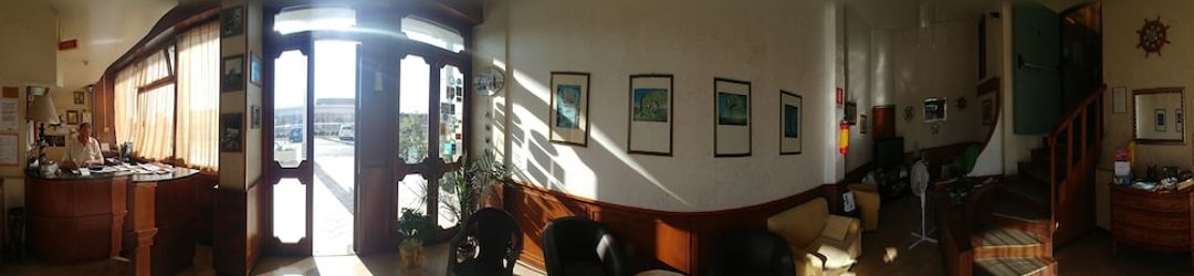 อื่นๆ L Approdo Brindisi