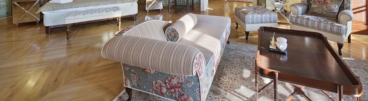 Others Palac Bonerowski