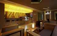 Bar, Kafe, dan Lounge 5 Centara Pattaya Resort