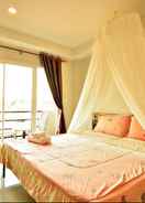 BEDROOM Be Rich Hotel By Zuzu