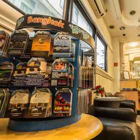 Sam s Lodge สุขุมวิท ซอย 19 1, โรงแรม & ที่พัก กรุงเทพฯ