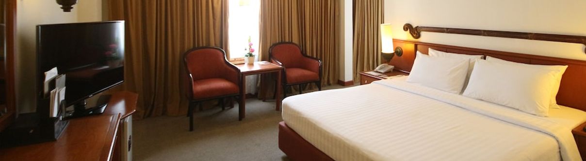 Others Imperial Mae Ping