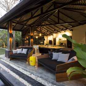 X2 Chiang Mai-South Gate Villa 1, Hotel National Broadcasting Services of Thailand, Chiang Mai