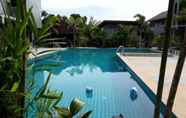 Swimming Pool 2 Tann Anda Resort By Zuzu