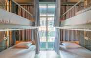 ห้องนอน 2 Zhelter Hostel Bangkok By Zuzu