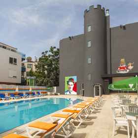 Guney Brabant 1, Hotel Grand Park Lara Beach
