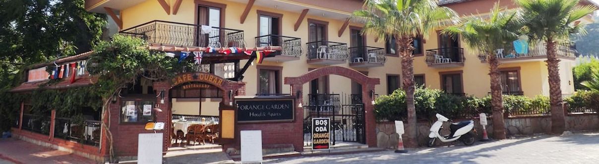 อื่นๆ Orange Garden Apartments