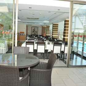 Ceres1 , 飯店塞里克