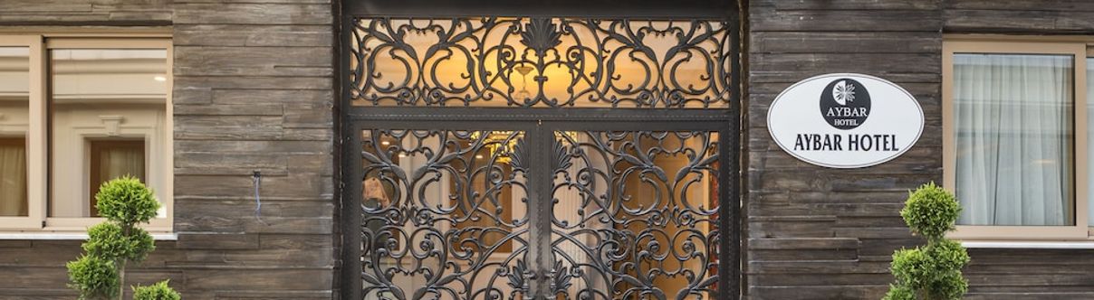 Lain-lain Aybar Boutique