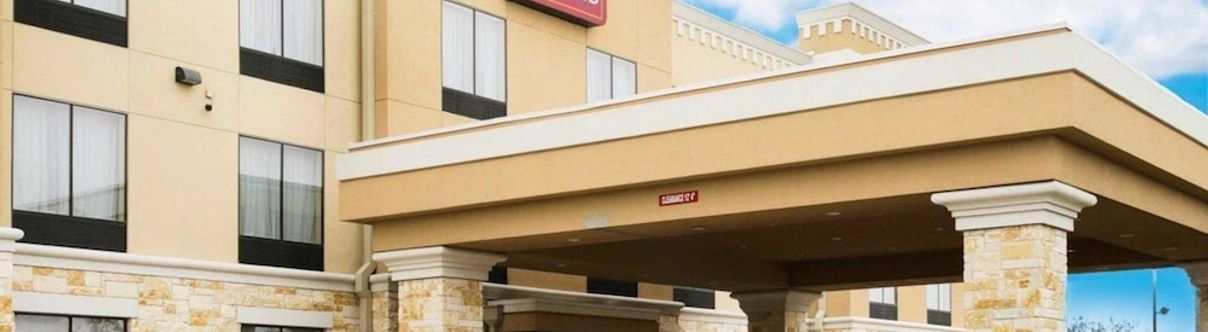 Others Comfort Suites North