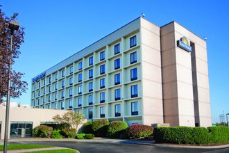 Others Days Hotel Buffalo Airport