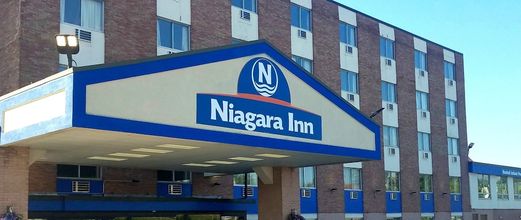 Others Howard Johnson Closest To The Falls and Cas