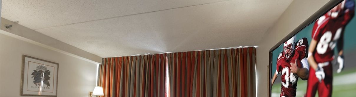 Others Howard Johnson Inn And Suites And Conference Center