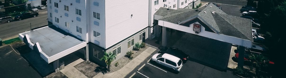 อื่นๆ Comfort Suites East