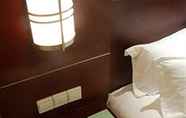 Toilet Kamar 5 Best Western Pudong Sunshine Hotel Shanghai