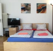 Others 4 Garden Studio Apartment Zurichberg