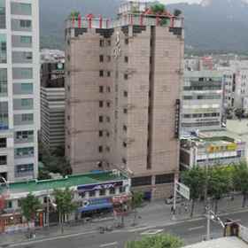 Life Hotel in Suyu 1, Hotel Dobong Hiking Support Center