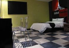 ห้องนอน 7 Life Hotel in Suyu