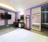 Lainnya 2 Show Hotel