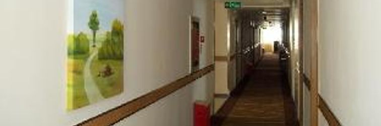 Lobby City Convenience Inn