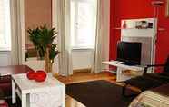 Kamar Tidur 2 3 Room Apartment Emdener Strasse